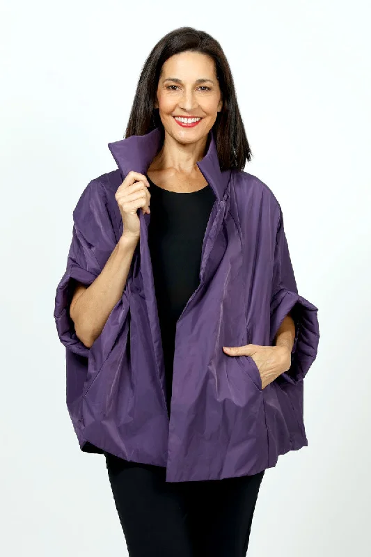 Planet Nylon Chic Cape