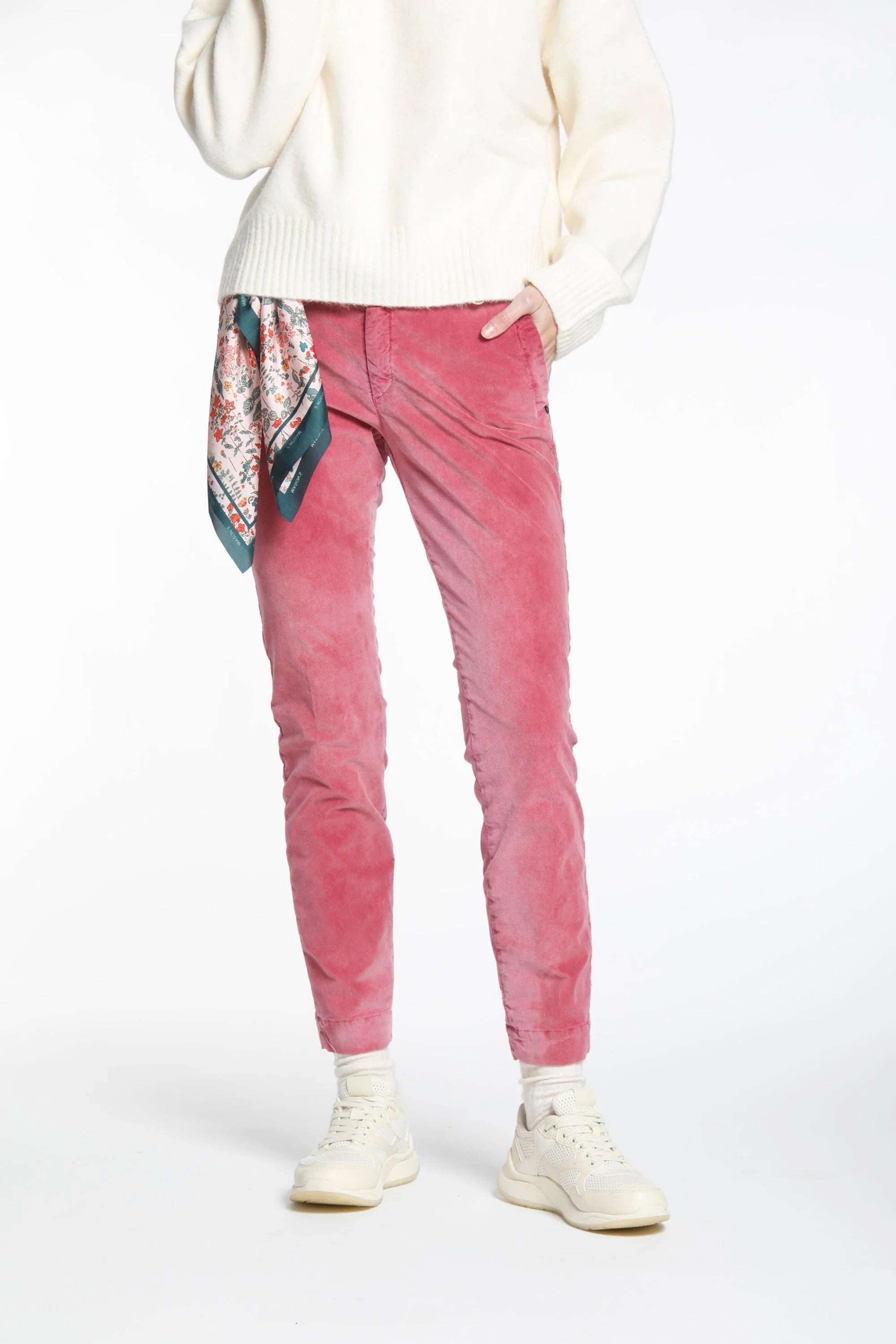 Jaqueline Velvet Chino Pants - Fuxia